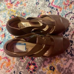 Gently used brown wedges womens size 8